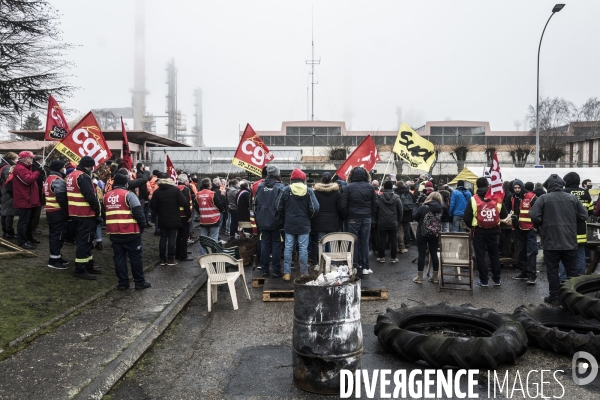 Grève à la raffinerie Total de Grandpuits
