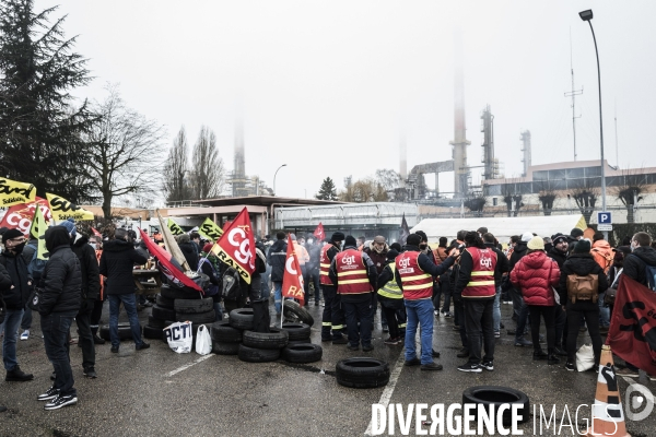 Grève à la raffinerie Total de Grandpuits