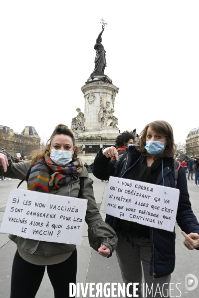 Manifestation contre le projet de loi SECURITE GLOBALE PPL, la marche des libertés du 30 janvier 2021. Demonstration against new security law project against freedom of information.