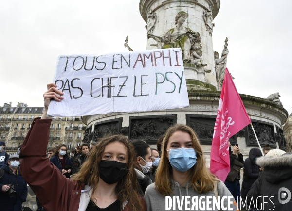 Manifestation contre le projet de loi SECURITE GLOBALE PPL, la marche des libertés du 30 janvier 2021. Demonstration against new security law project against freedom of information.