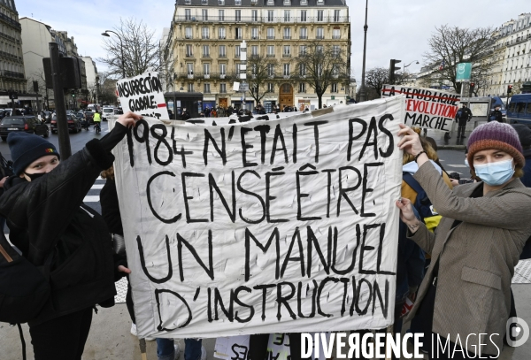 Manifestation contre le projet de loi SECURITE GLOBALE PPL, la marche des libertés du 30 janvier 2021. Demonstration against new security law project against freedom of information.