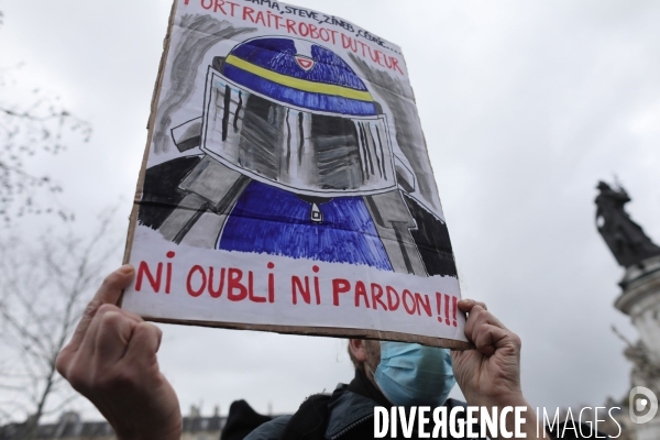 Marche des libertes à Paris contre la loi securite globale