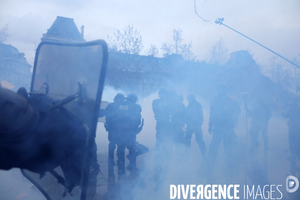 Marche des libertes à Paris contre la loi securite globale