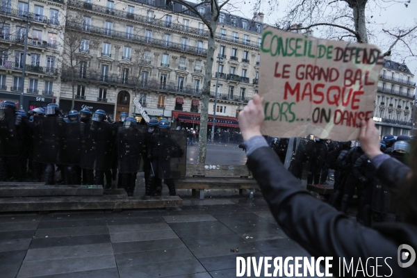 Marche des libertes à Paris contre la loi securite globale