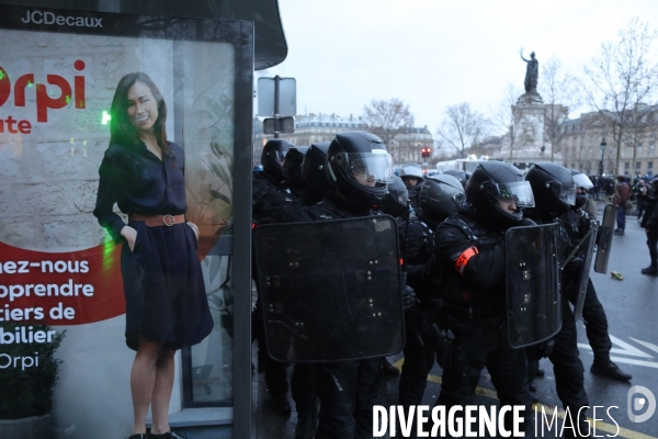 Marche des libertes à Paris contre la loi securite globale
