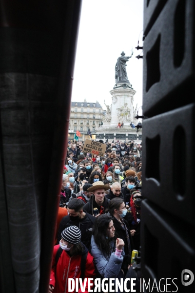 Marche des libertes à Paris contre la loi securite globale