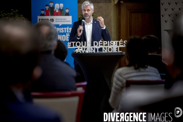 Laurent Wauquiez en campagne pour la vaccination contre le Covid-19.