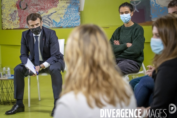 Emmanuel Macron à Saclay