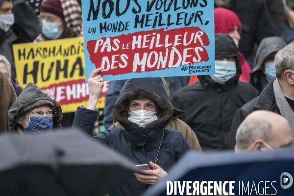 Manifestation contre le projet de loi bioéthique