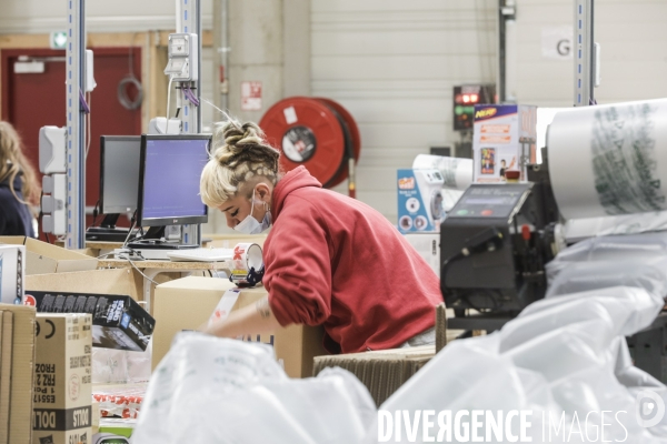 Stockage et entrepôts de la coopérative  JouéClub  à Cestas.