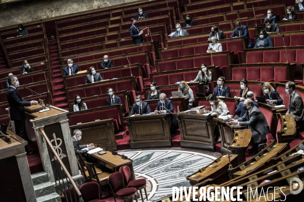 Débat, respect des principes de la République