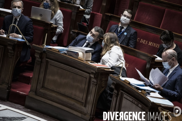 Débat, respect des principes de la République