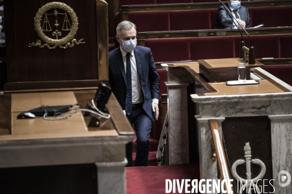 Débat, respect des principes de la République