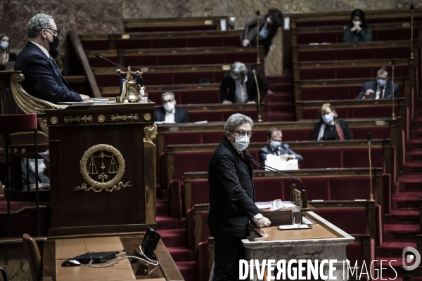 Débat, respect des principes de la République