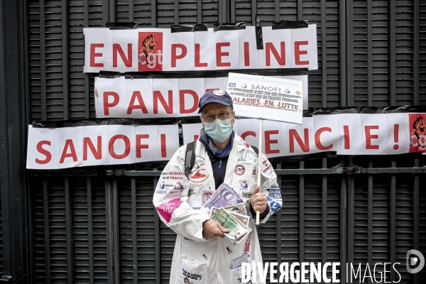Manifestation des salaries de SANOFI  contre les reductions d emploi, à Paris