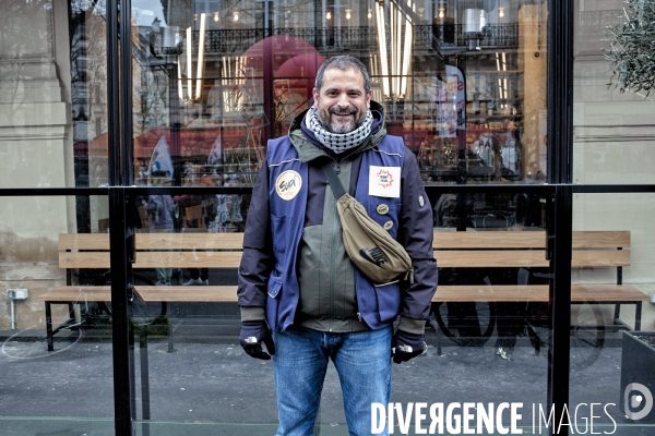 Manifestation des salaries de SANOFI  contre les reductions d emploi, à Paris