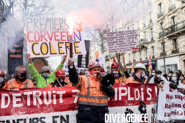 Manifestation unitaire interprofessionnelle pour défendre l emploi