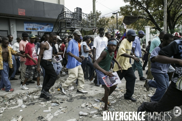 ARCHIVES : Revolte haïtienne contre Jean-Bertrand Aristide