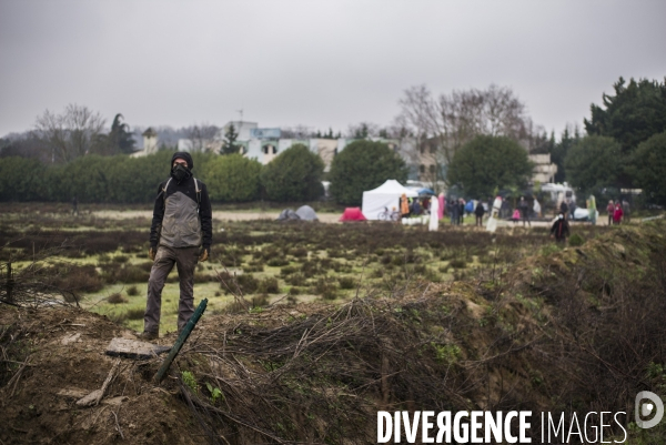 Ouverture de la zad de gonesse, contre la betonnisation des terres agricoles.