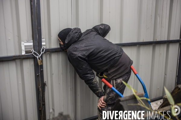 Ouverture de la zad de gonesse, contre la betonnisation des terres agricoles.