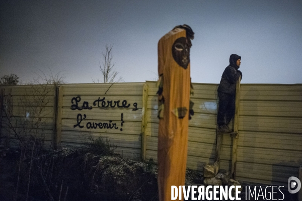 Occupation de la zad de gonesse, contre la betonnisation des terres agricoles.