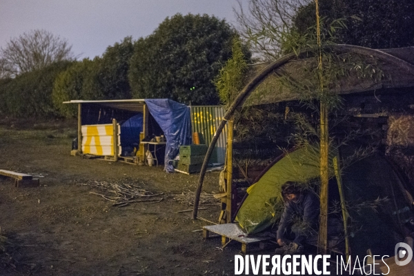 Occupation de la zad de gonesse, contre la betonnisation des terres agricoles.