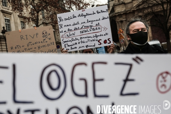 PYTHON DUVERNOIS - Manifestation de la mairie de Paris