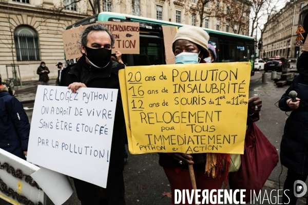 PYTHON DUVERNOIS - Manifestation de la mairie de Paris