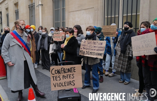 Affaire Olivier Duhamel / Manifestation pour demander la démission Frédéric Mion directeur de Sciences Po