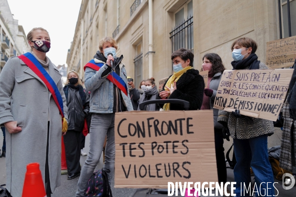 Affaire Olivier Duhamel / Manifestation pour demander la démission Frédéric Mion directeur de Sciences Po