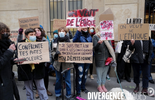 Affaire Olivier Duhamel / Manifestation pour demander la démission Frédéric Mion directeur de Sciences Po