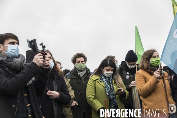 Manifestation Non à Tropicalia sur la cote d Opale