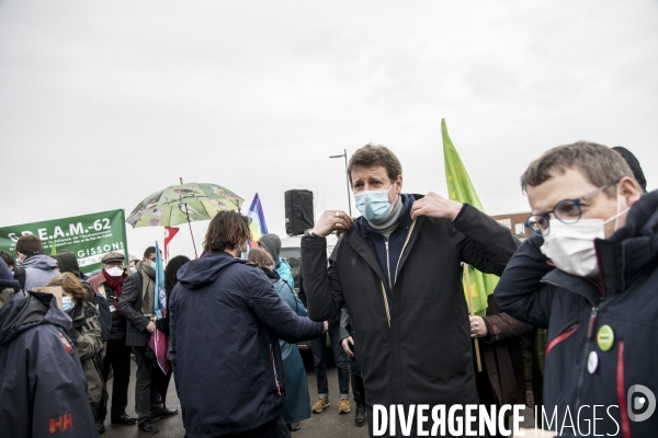 Manifestation Non à Tropicalia sur la cote d Opale