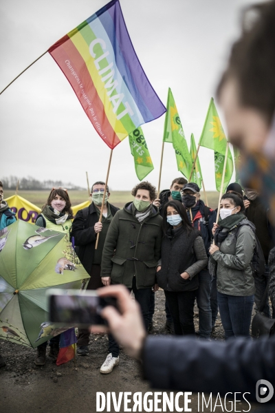 Manifestation Non à Tropicalia sur la cote d Opale