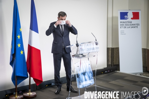 Olivier Véran : point presse sur le Covid-19