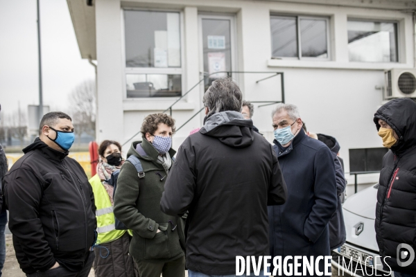 Visite de la vanne de Joinville par Julien Bayou sur la crue de la Seine