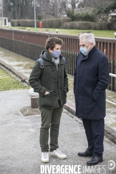 Visite de la vanne de Joinville par Julien Bayou sur la crue de la Seine