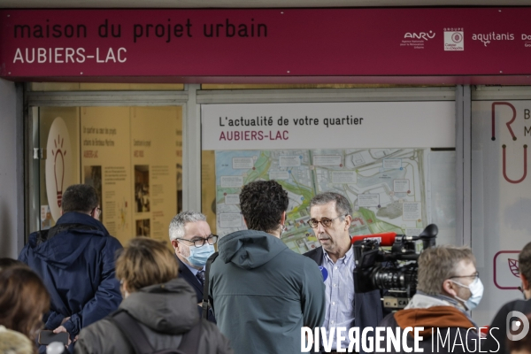 Inauguration d une permanence de la Mairie de Bordeaux par Pierre HURMIC dans le quartier des Aubiers