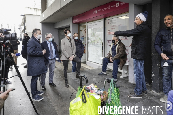 Inauguration d une permanence de la Mairie de Bordeaux par Pierre HURMIC dans le quartier des Aubiers