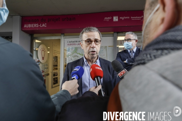 Inauguration d une permanence de la Mairie de Bordeaux par Pierre HURMIC dans le quartier des Aubiers