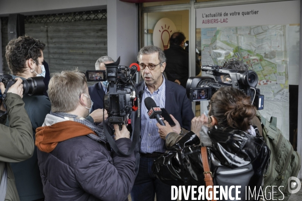 Inauguration d une permanence de la Mairie de Bordeaux par Pierre HURMIC dans le quartier des Aubiers