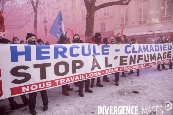 Manifestation des syndicats d EDF contre le projet Hercule