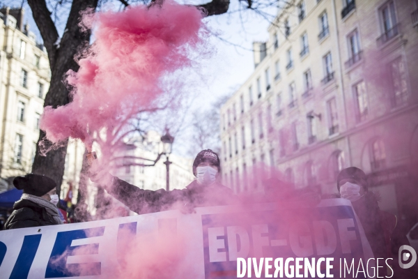 Manifestation des syndicats d EDF contre le projet Hercule