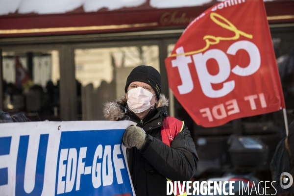 Manifestation des syndicats d EDF contre le projet Hercule