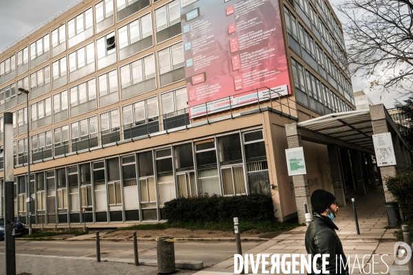 La cocarde etudiante s implante a nanterre