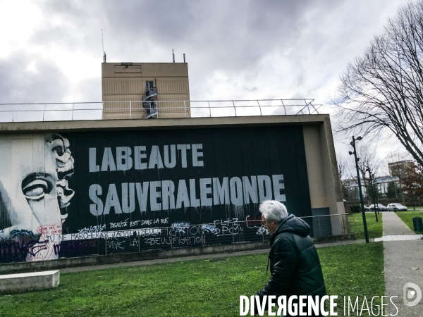 La cocarde etudiante s implante a nanterre