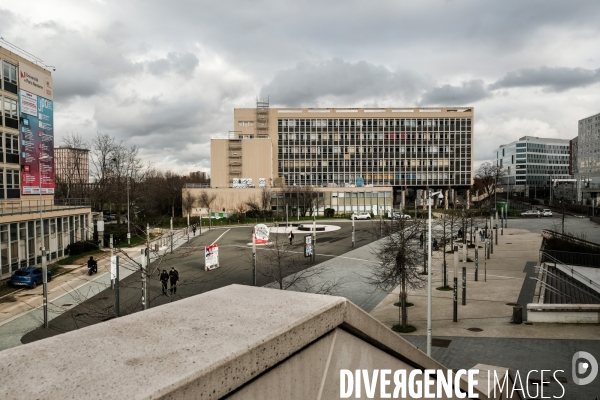 La cocarde etudiante s implante a nanterre