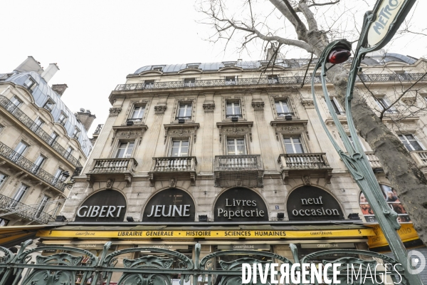 Fermeture de quatre librairies gibert joseph a paris