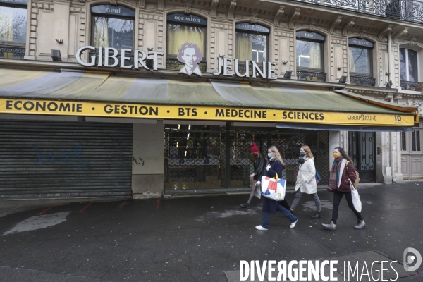 Fermeture de quatre librairies gibert joseph a paris