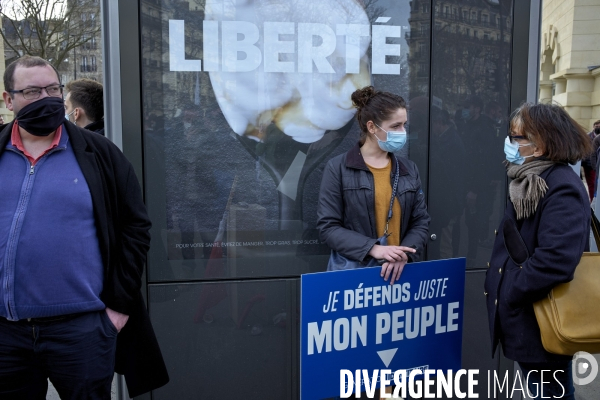 Manifestation de Generation identitaire a Paris contre son eventuelle dissolution